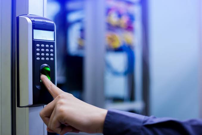 Access Door & Biometric System-Perkantoran Swasta